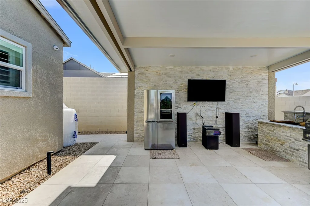 7590 Sky Horse, Las Vegas, NV 89113