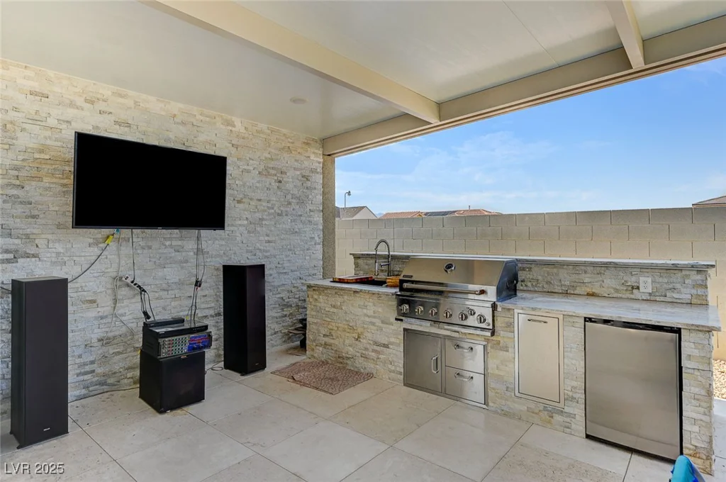 7590 Sky Horse, Las Vegas, NV 89113