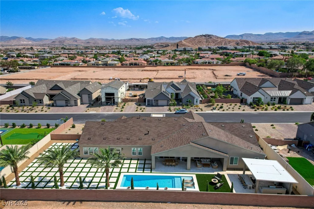 7590 Sky Horse, Las Vegas, NV 89113