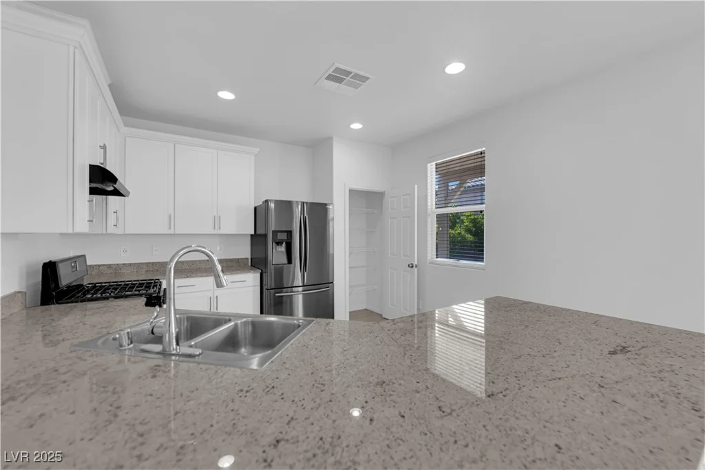 9205 Keystone Ridge, Las Vegas, NV 89148