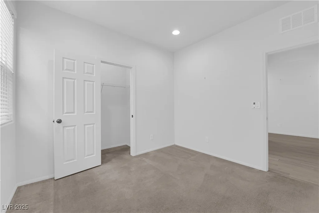 9205 Keystone Ridge, Las Vegas, NV 89148
