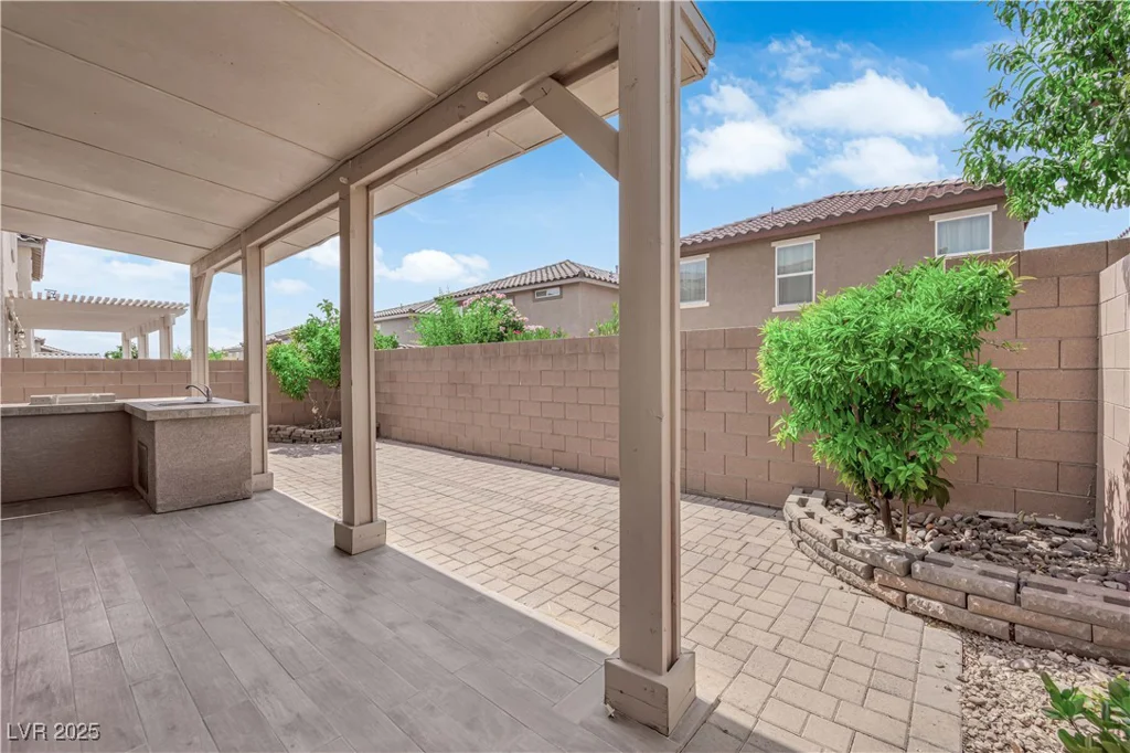 9205 Keystone Ridge, Las Vegas, NV 89148