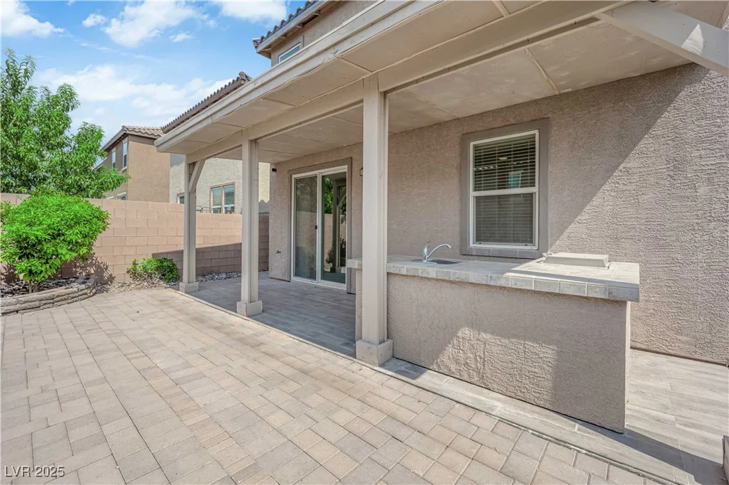 9205 Keystone Ridge, Las Vegas, NV 89148