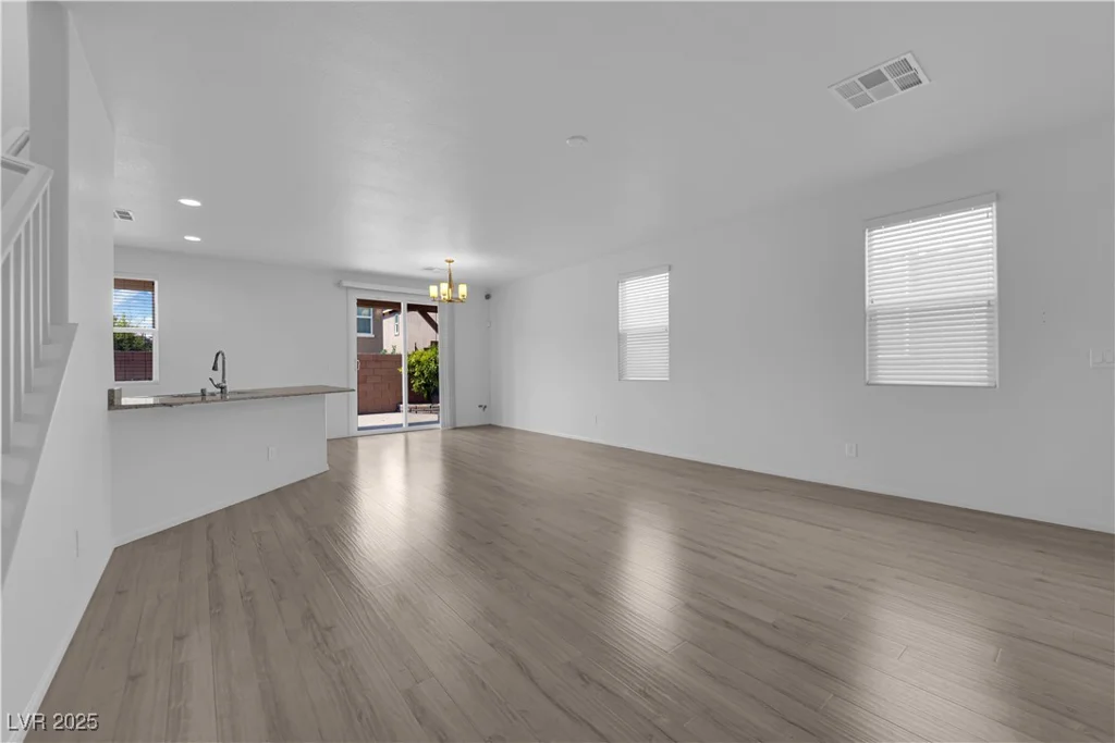 9205 Keystone Ridge, Las Vegas, NV 89148