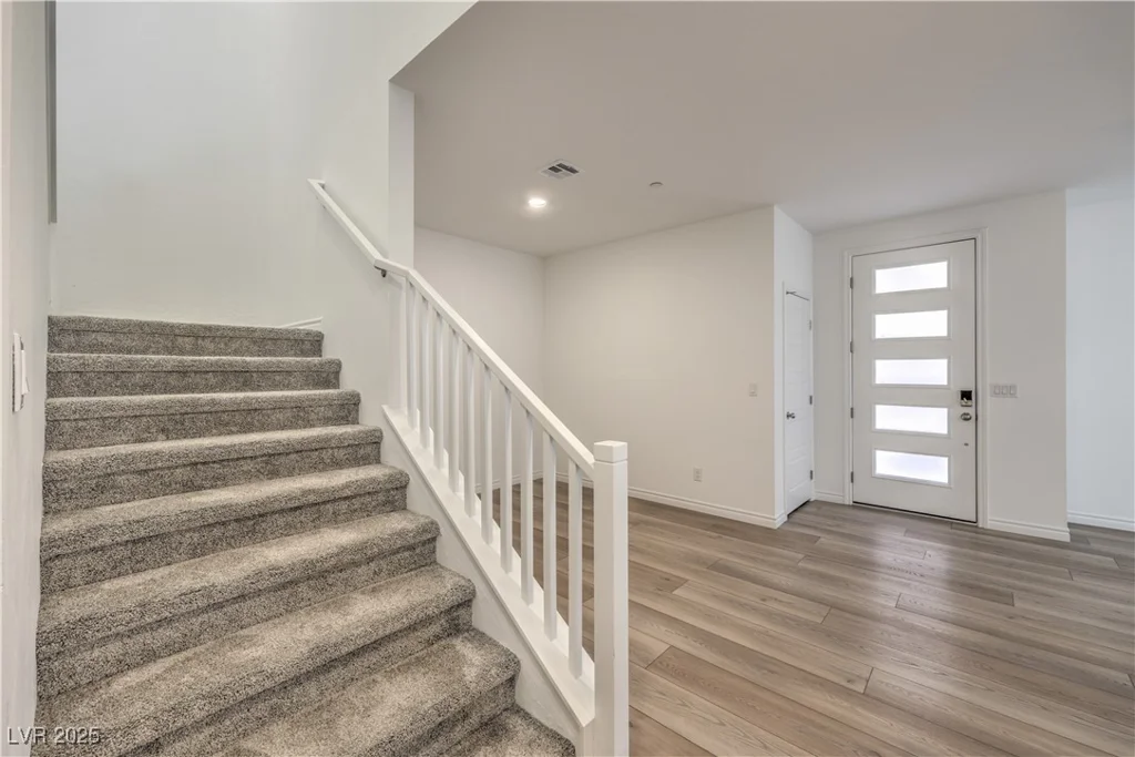 600 Carriage Hill, Las Vegas, NV 89138