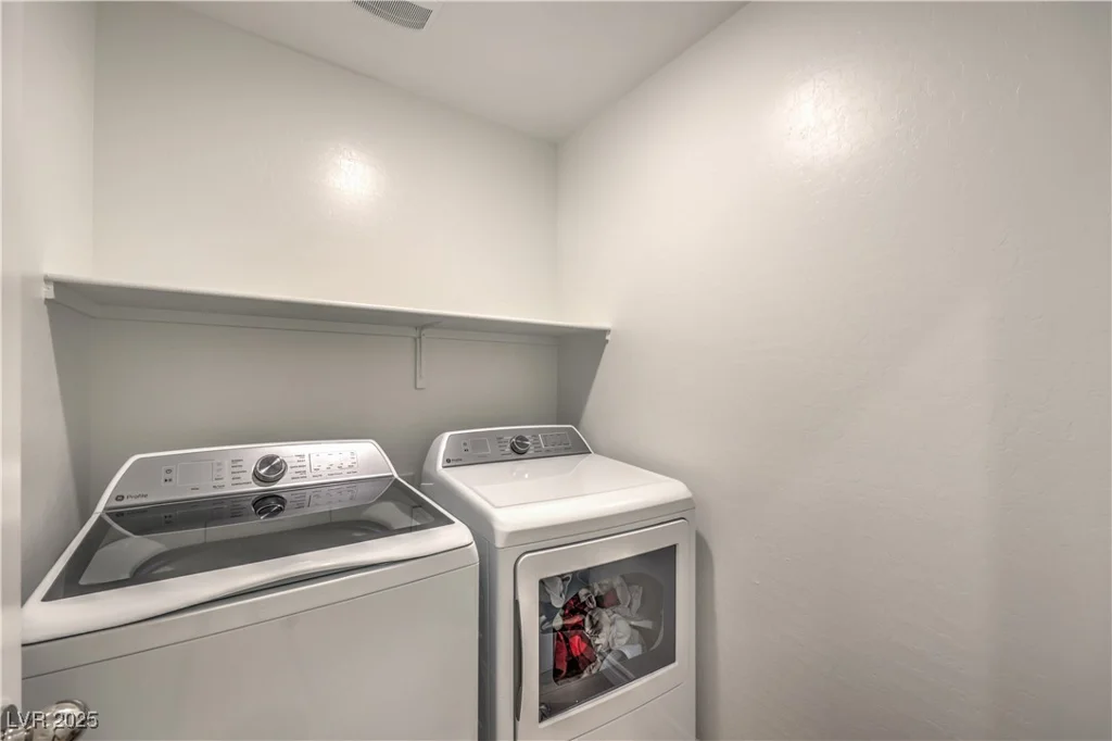 600 Carriage Hill, Las Vegas, NV 89138