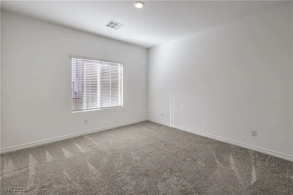 600 Carriage Hill, Las Vegas, NV 89138