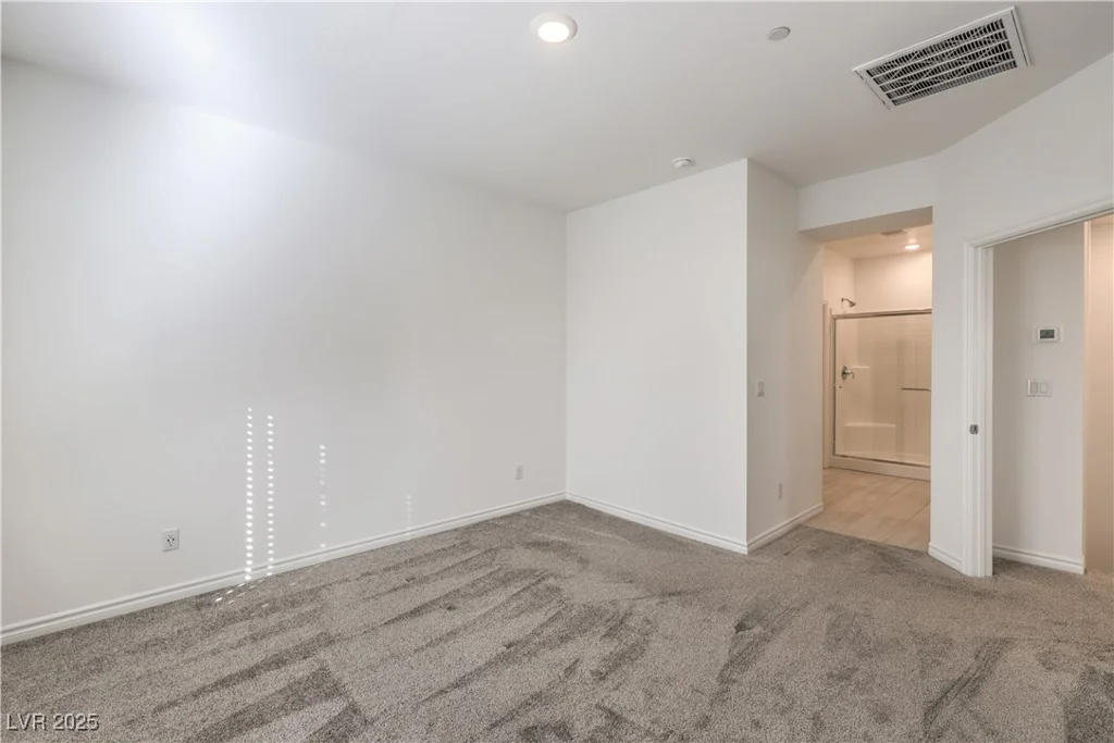 600 Carriage Hill, Las Vegas, NV 89138