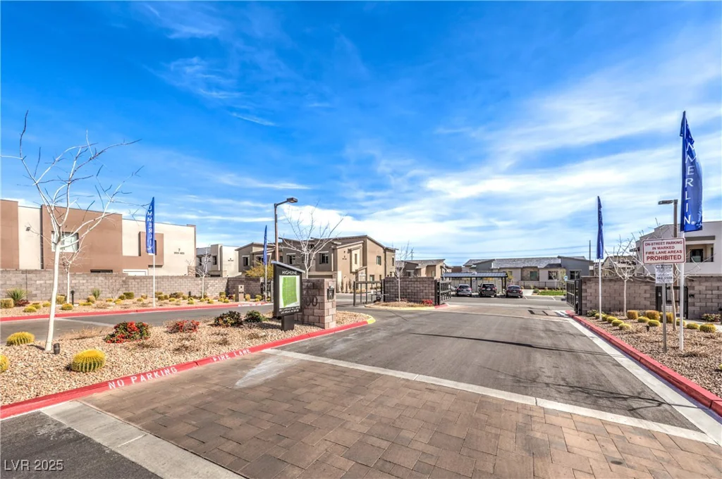 600 Carriage Hill, Las Vegas, NV 89138