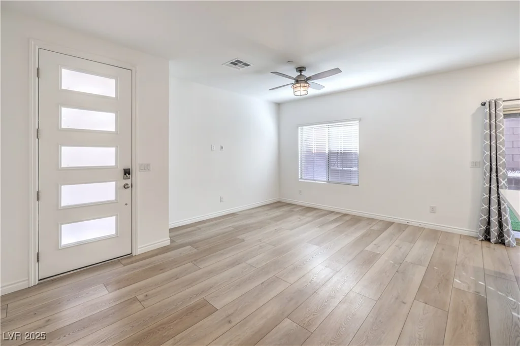 600 Carriage Hill, Las Vegas, NV 89138