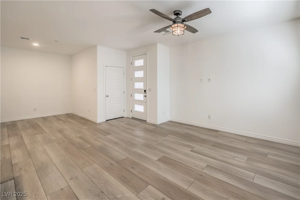 600 Carriage Hill, Las Vegas, NV 89138