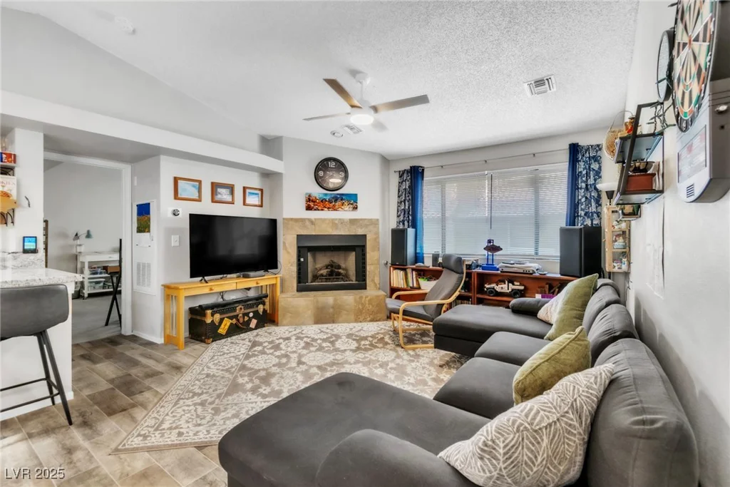 2995 Sunset, Las Vegas, NV 89120