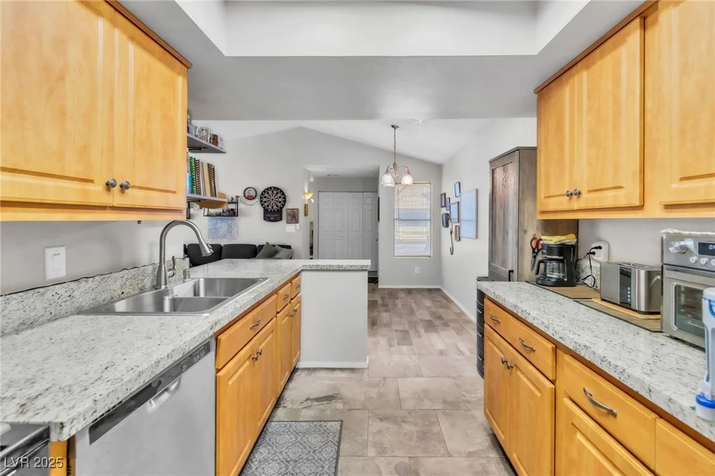 2995 Sunset, Las Vegas, NV 89120