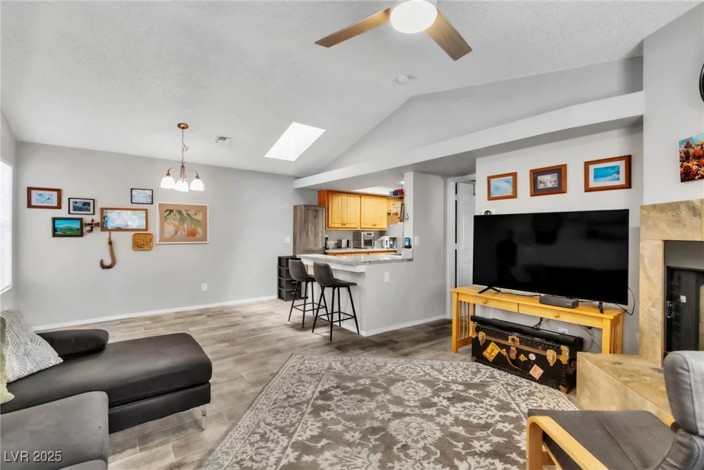 2995 Sunset, Las Vegas, NV 89120