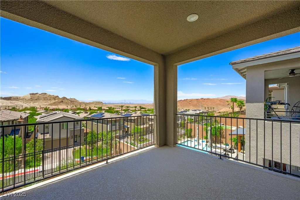 175 Strada Fontana, Henderson, NV 89011