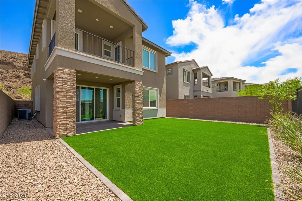 175 Strada Fontana, Henderson, NV 89011