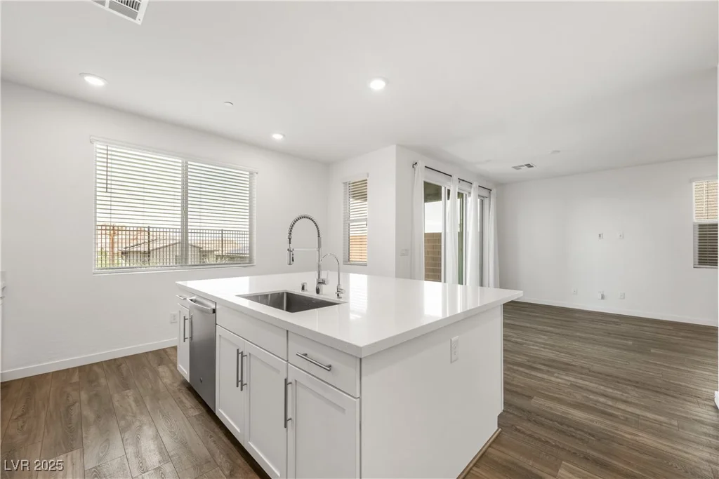 175 Strada Fontana, Henderson, NV 89011