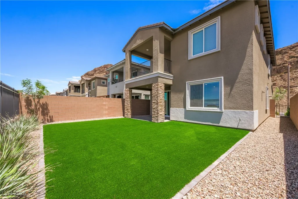 175 Strada Fontana, Henderson, NV 89011