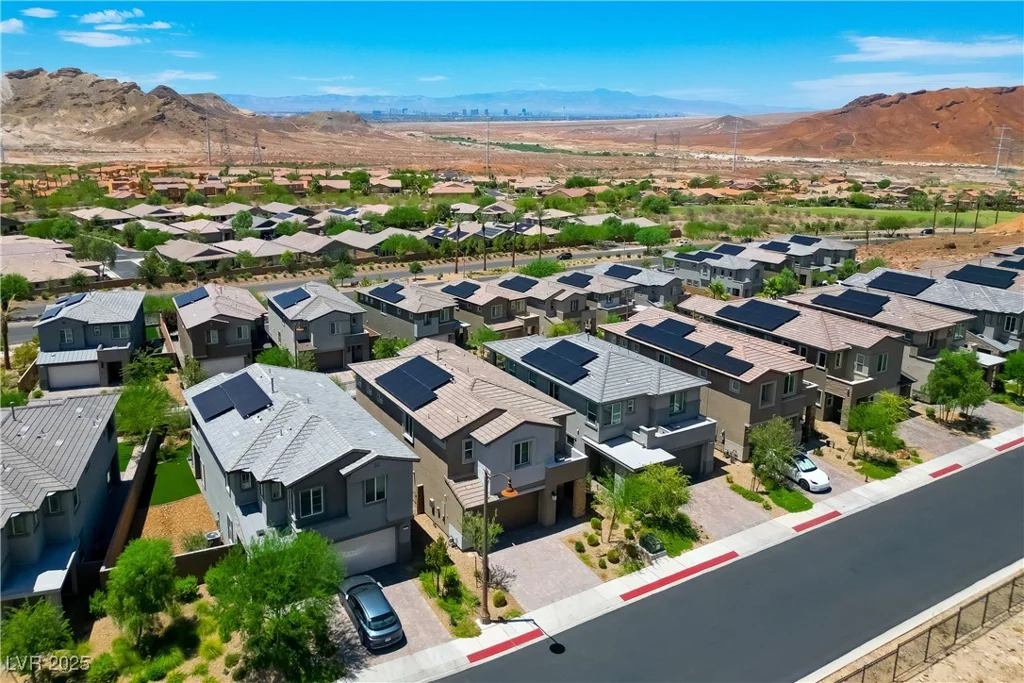175 Strada Fontana, Henderson, NV 89011