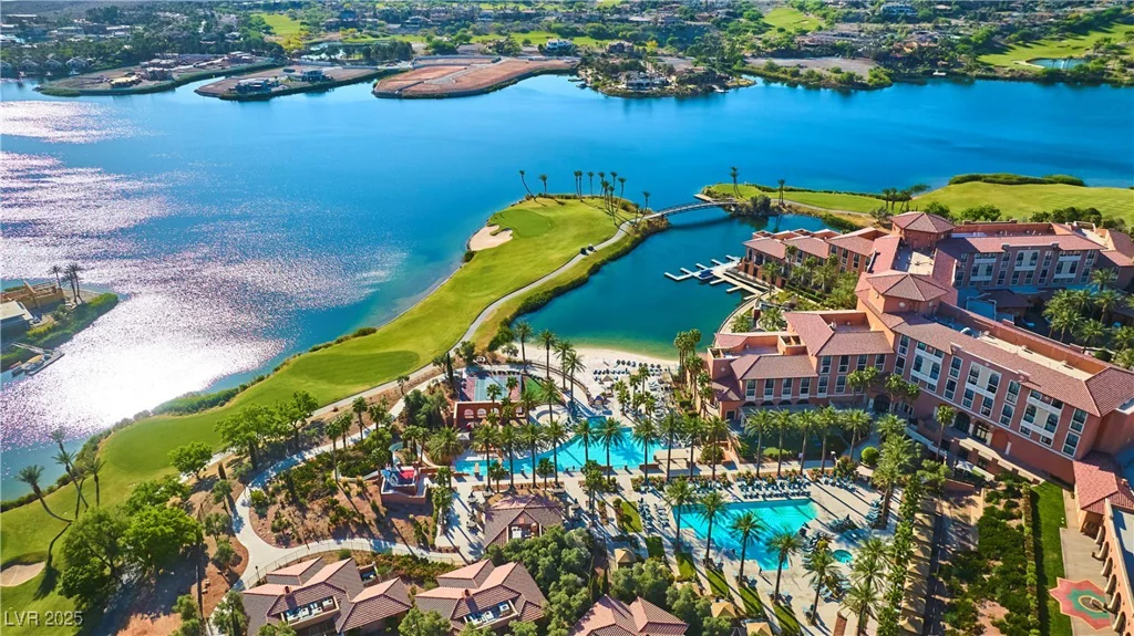 175 Strada Fontana, Henderson, NV 89011
