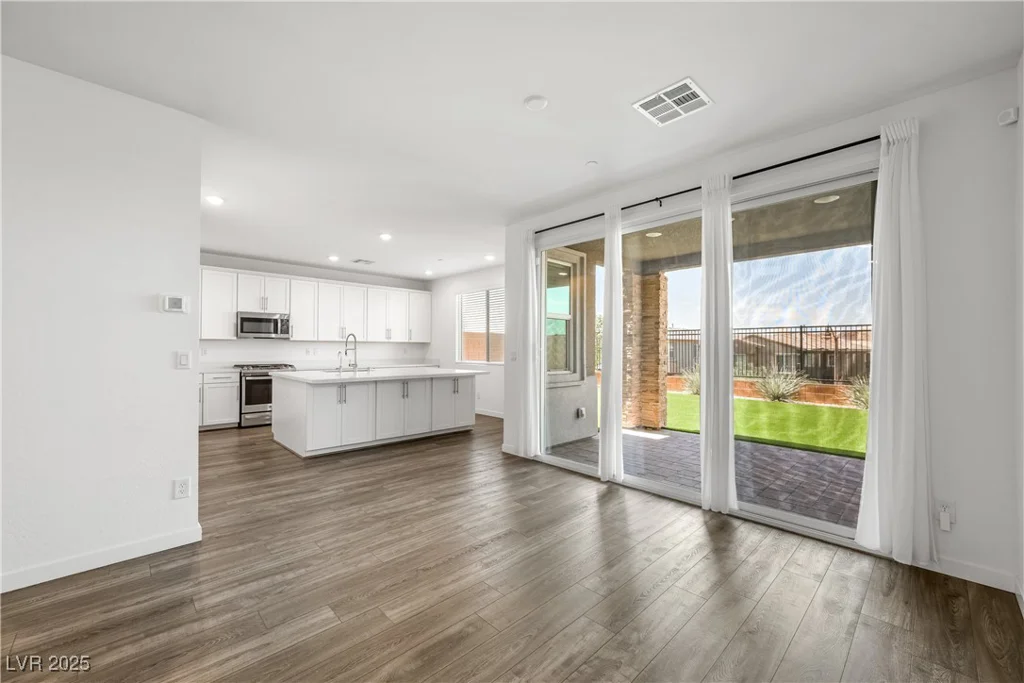 175 Strada Fontana, Henderson, NV 89011