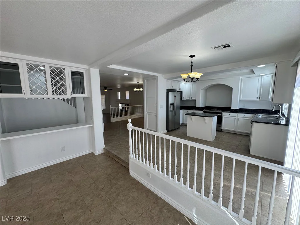 10574 Salmon Leap, Las Vegas, NV 89183