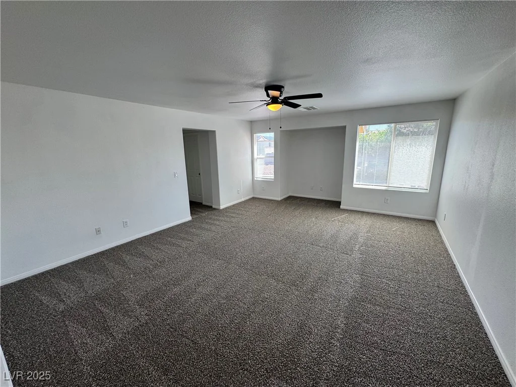 10574 Salmon Leap, Las Vegas, NV 89183