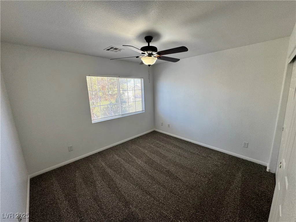 10574 Salmon Leap, Las Vegas, NV 89183