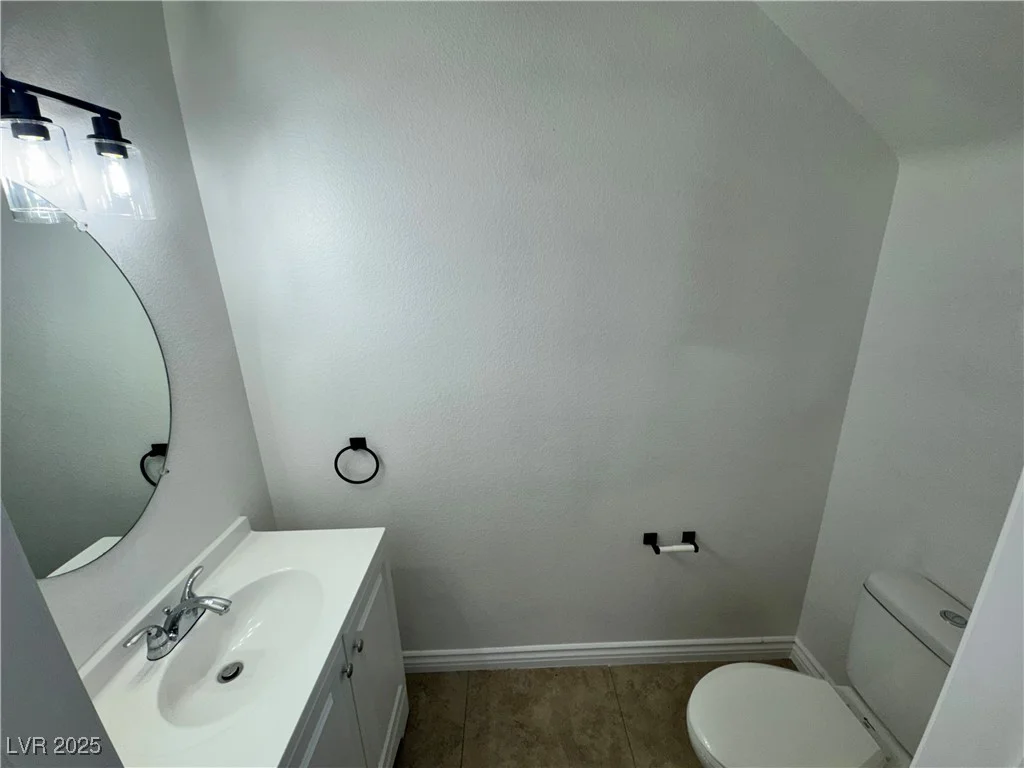 10574 Salmon Leap, Las Vegas, NV 89183