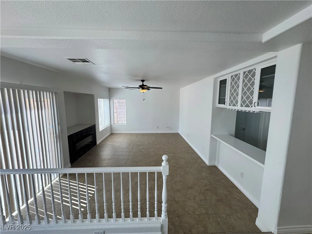10574 Salmon Leap, Las Vegas, NV 89183