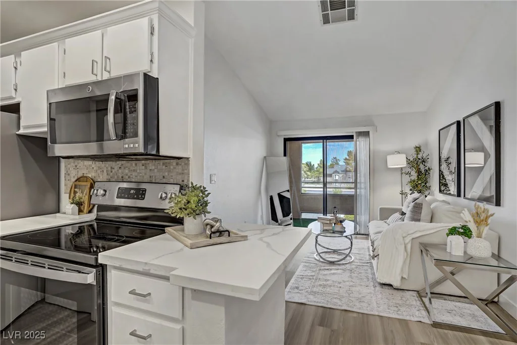 5171 Lindell, Las Vegas, NV 89118