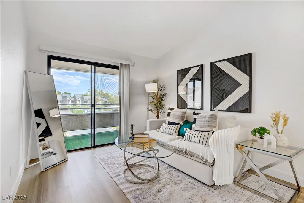 5171 Lindell, Las Vegas, NV 89118