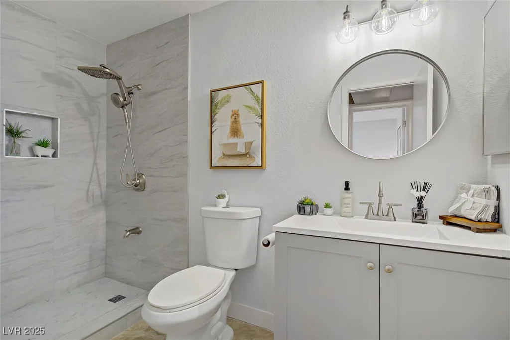 5171 Lindell, Las Vegas, NV 89118