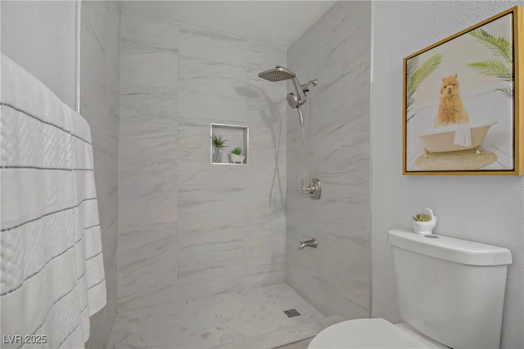 5171 Lindell, Las Vegas, NV 89118