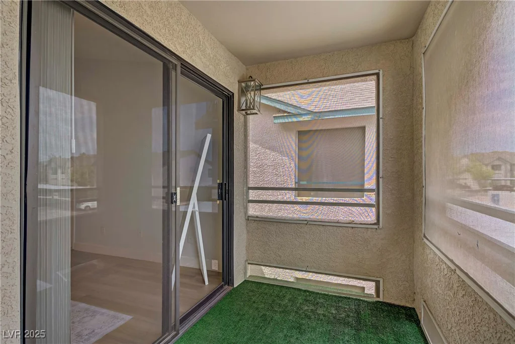 5171 Lindell, Las Vegas, NV 89118