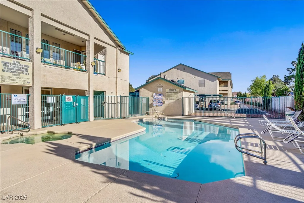 5171 Lindell, Las Vegas, NV 89118