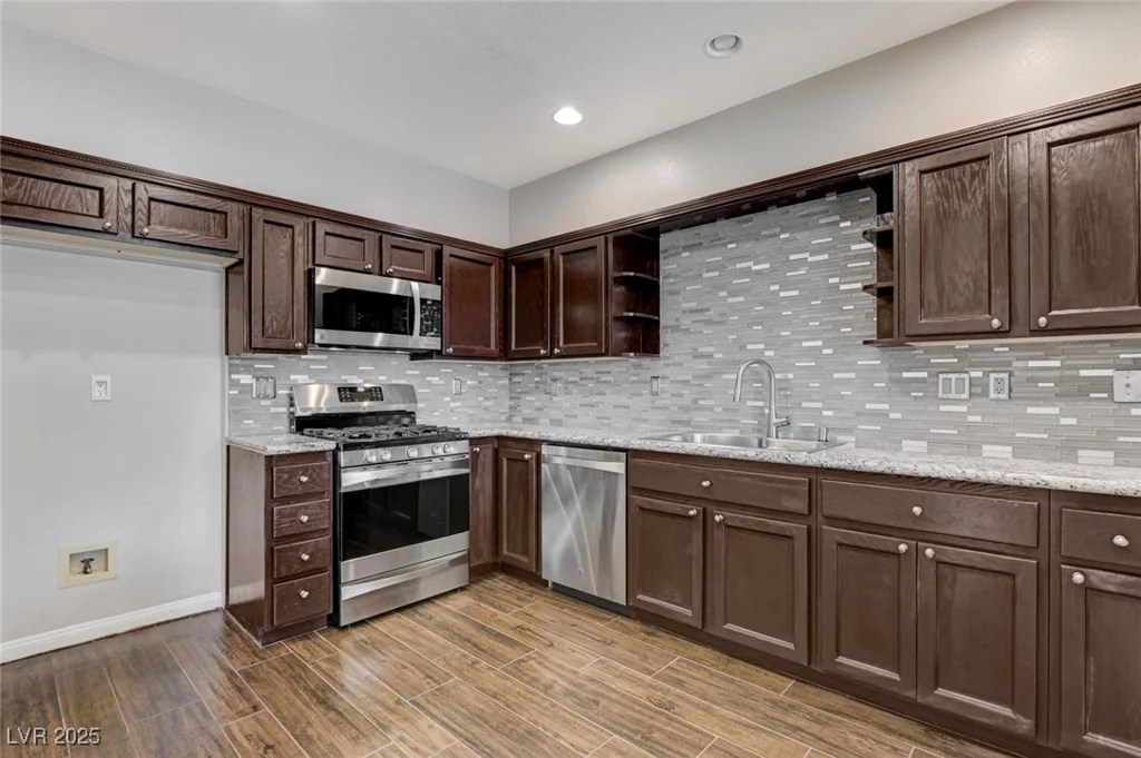 10616 Sky Meadows, Las Vegas, NV 89134