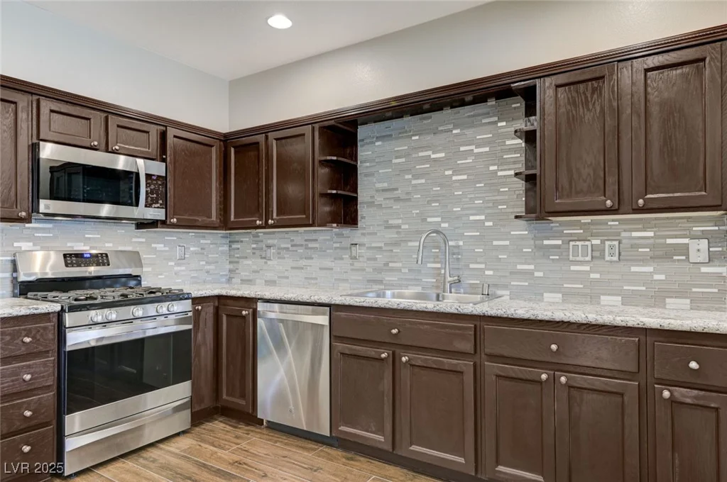 10616 Sky Meadows, Las Vegas, NV 89134