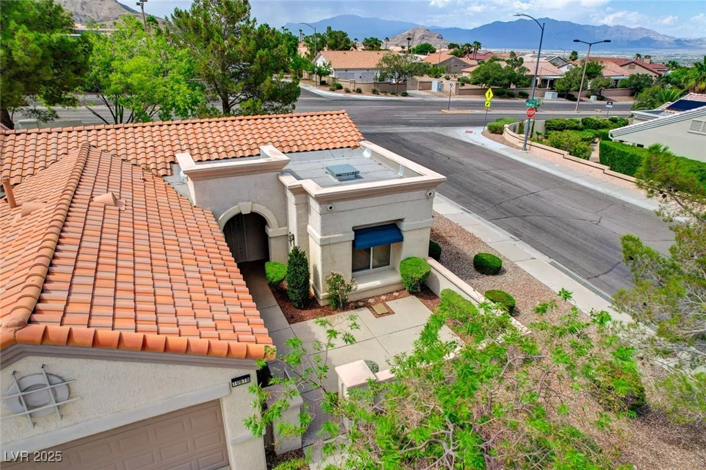 10616 Sky Meadows, Las Vegas, NV 89134