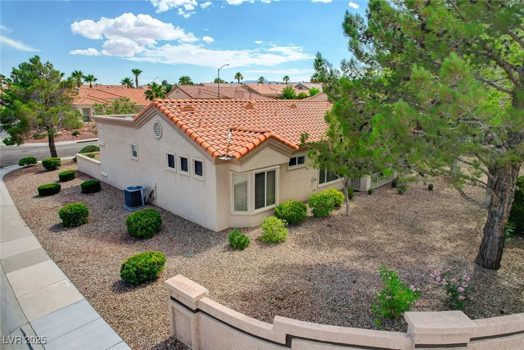 10616 Sky Meadows, Las Vegas, NV 89134