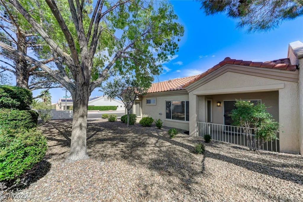 10616 Sky Meadows, Las Vegas, NV 89134