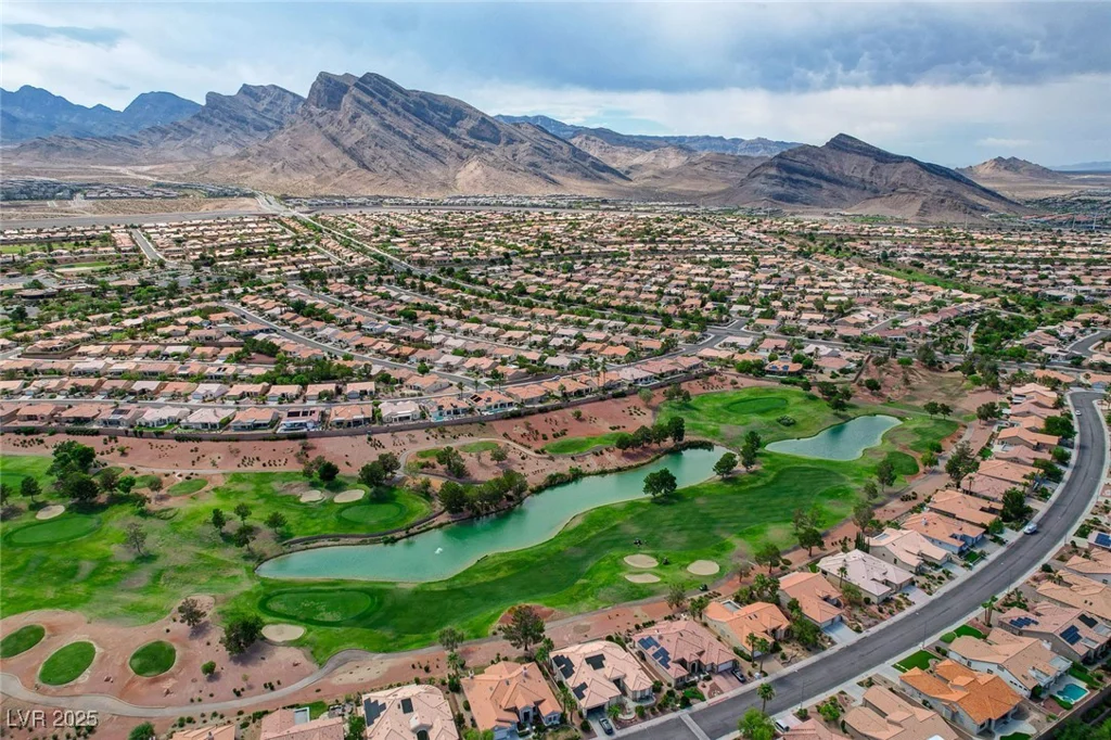 10616 Sky Meadows, Las Vegas, NV 89134