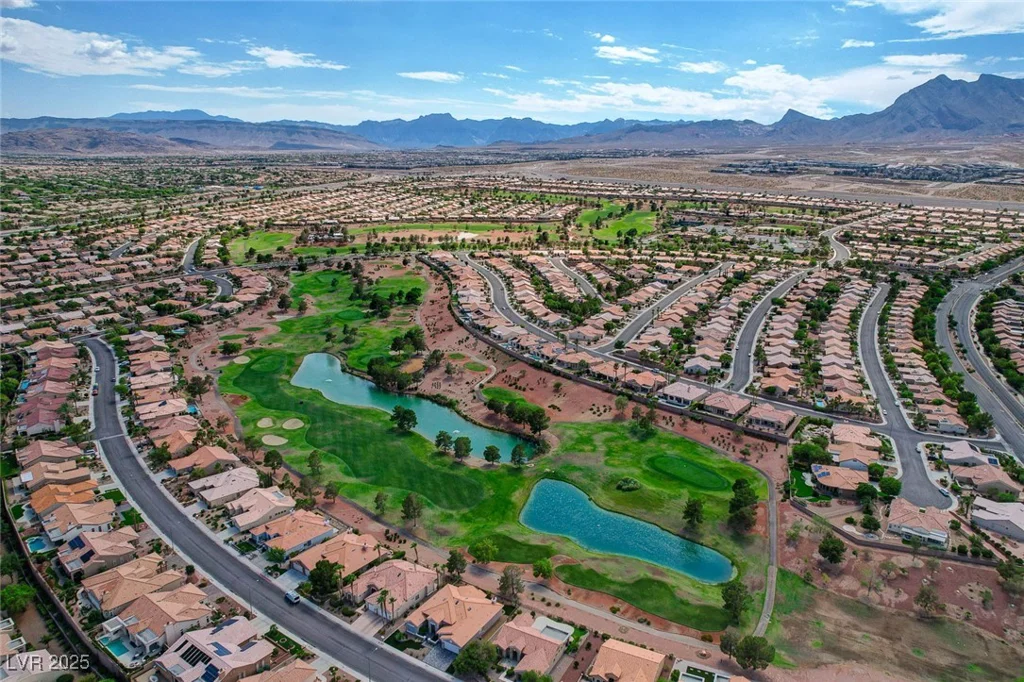 10616 Sky Meadows, Las Vegas, NV 89134