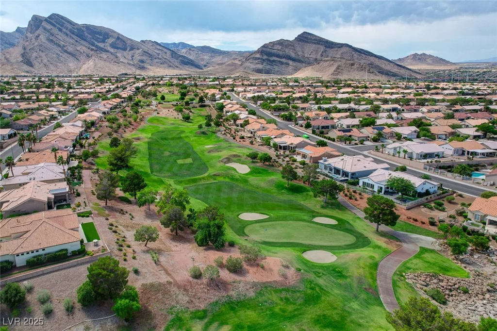 10616 Sky Meadows, Las Vegas, NV 89134