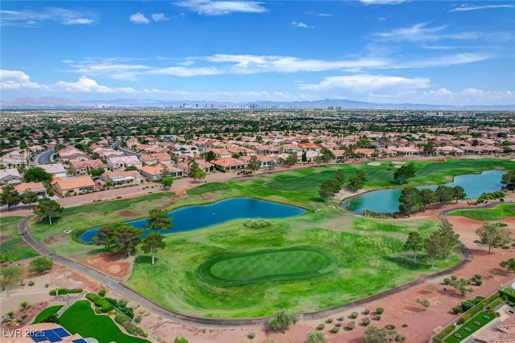 10616 Sky Meadows, Las Vegas, NV 89134