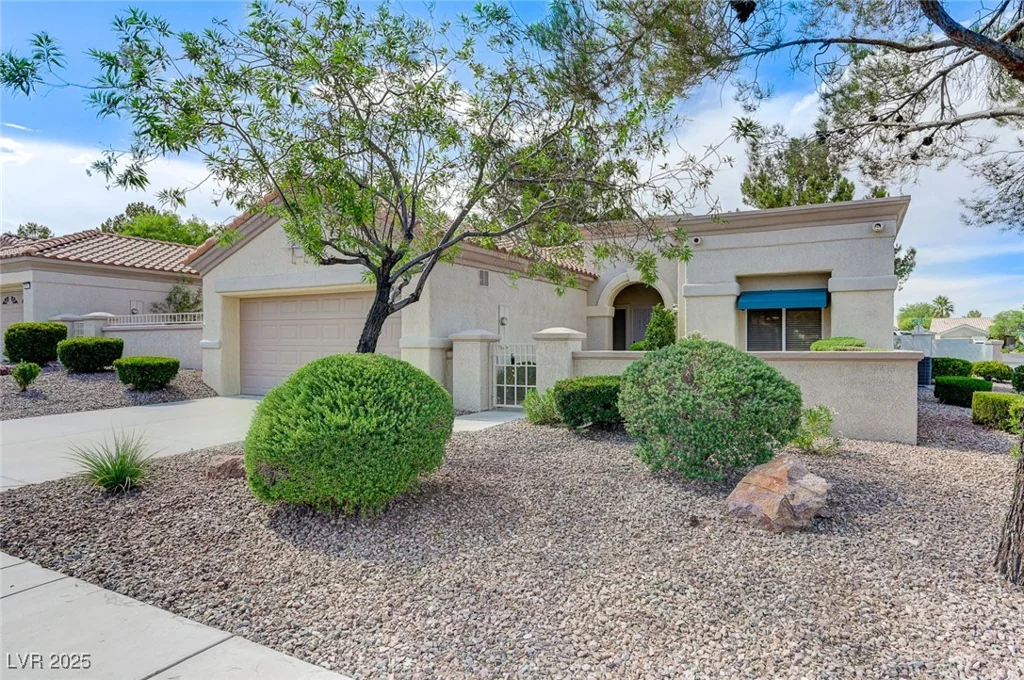 10616 Sky Meadows, Las Vegas, NV 89134