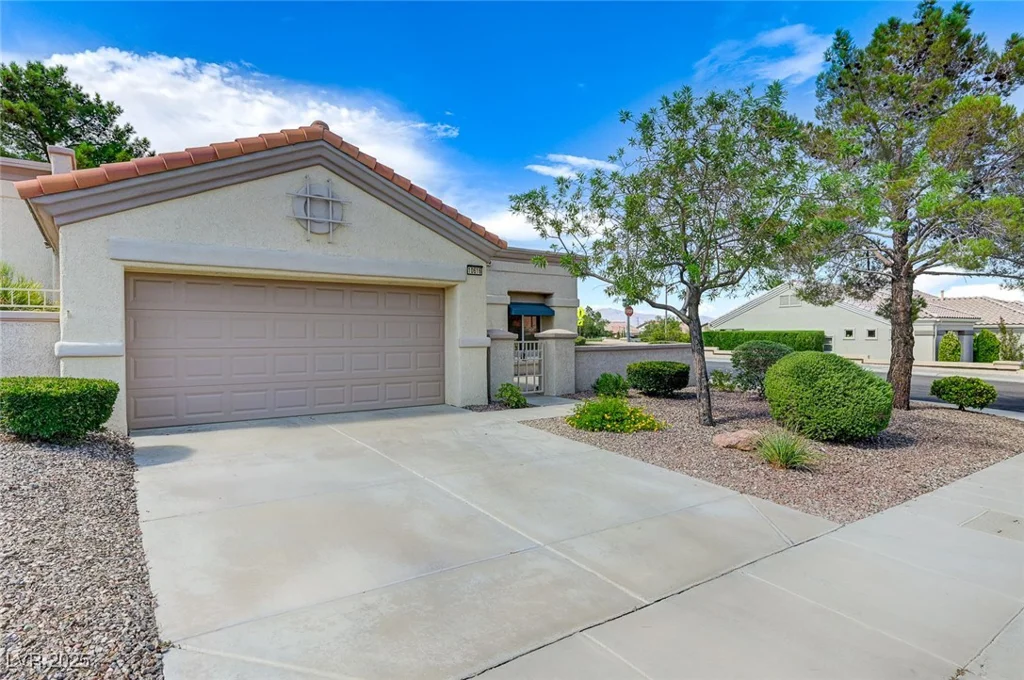10616 Sky Meadows, Las Vegas, NV 89134