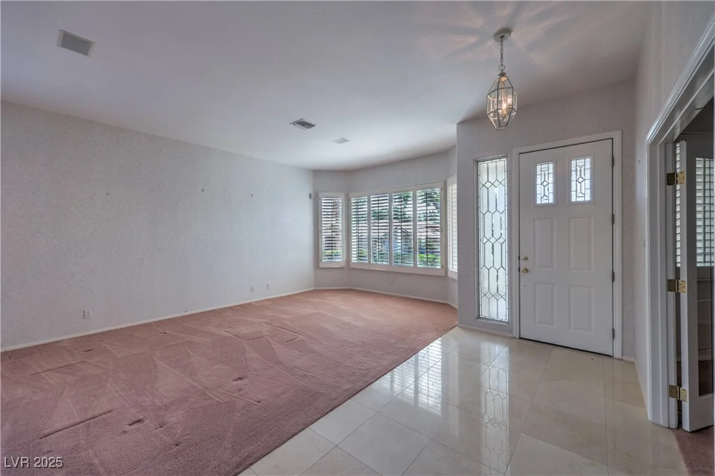 1601 Sun Ridge, Las Vegas, NV 89117