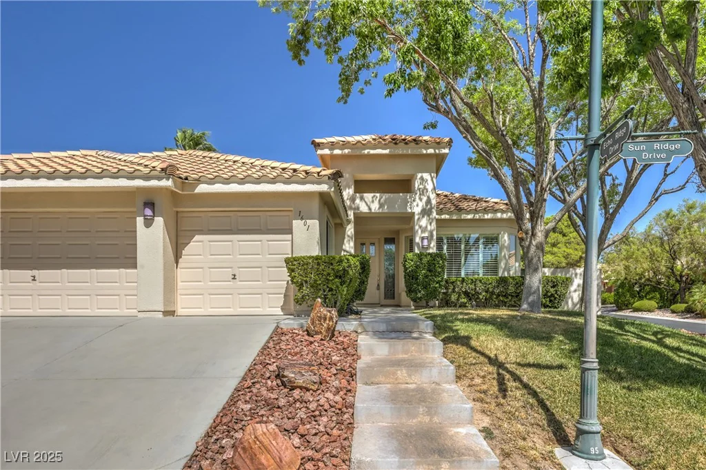 1601 Sun Ridge, Las Vegas, NV 89117