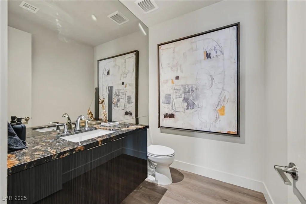 807 Magnum Cliff, Henderson, NV 89012